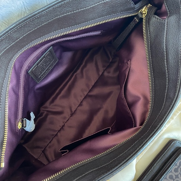 ✅Authentic ✅ New Coach canvas mahogany large handbag - Picture 6 of 9